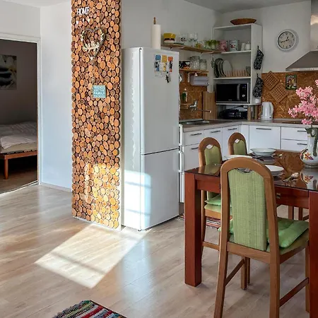 2 Bedroom Lovely In Drazice Nyaraló Podhum