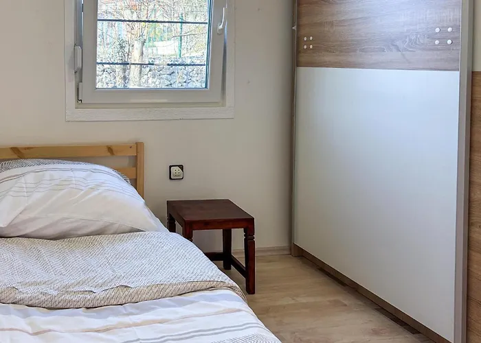 Nyaraló 2 Bedroom Lovely In Drazice