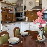 2 Bedroom In Drazice Nyaraló
