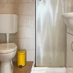 2 Bedroom In Drazice Nyaraló