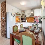 2 Bedroom In Drazice Nyaraló *