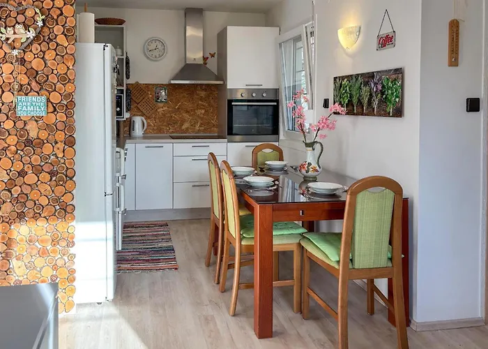 2 Bedroom Lovely In Drazice Podhum